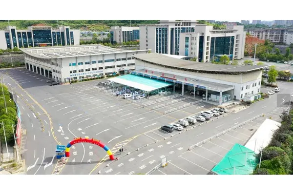 Vodnik pri gradnji testnega centra